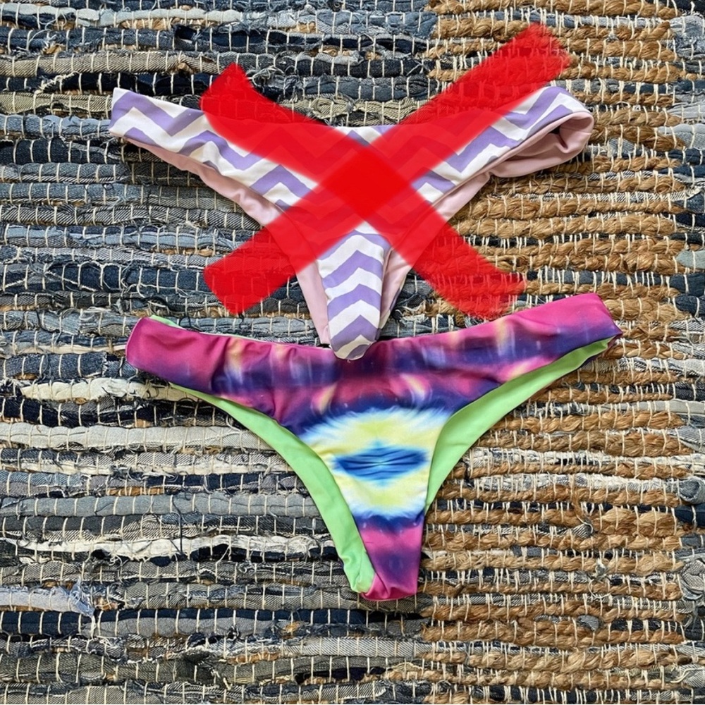 Moana Vee Bottoms - Bottom pair only. Reversible. Gently used. Size small.